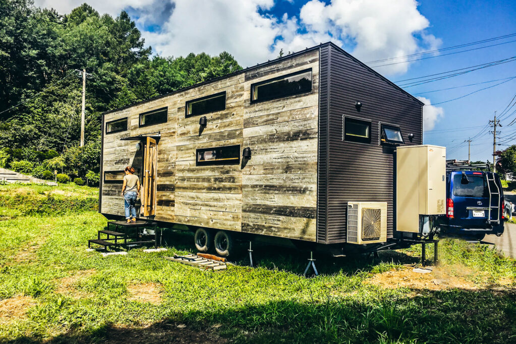 EAGLEVALLEY-TRAILER-HOUSE-2 URBAN COWBOYトレーラーハウスの外観